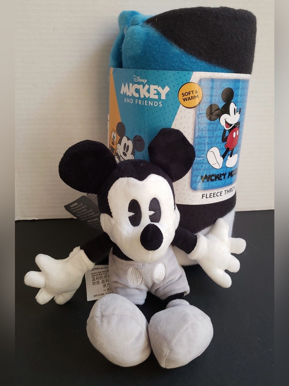 Disney Mickey Mouse Bundle of 5 Items